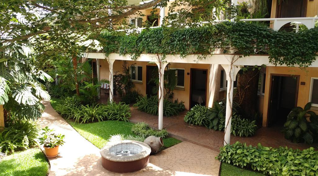 Hotel Ciudad Vieja Ciudad Guatemala Eksteriør billede